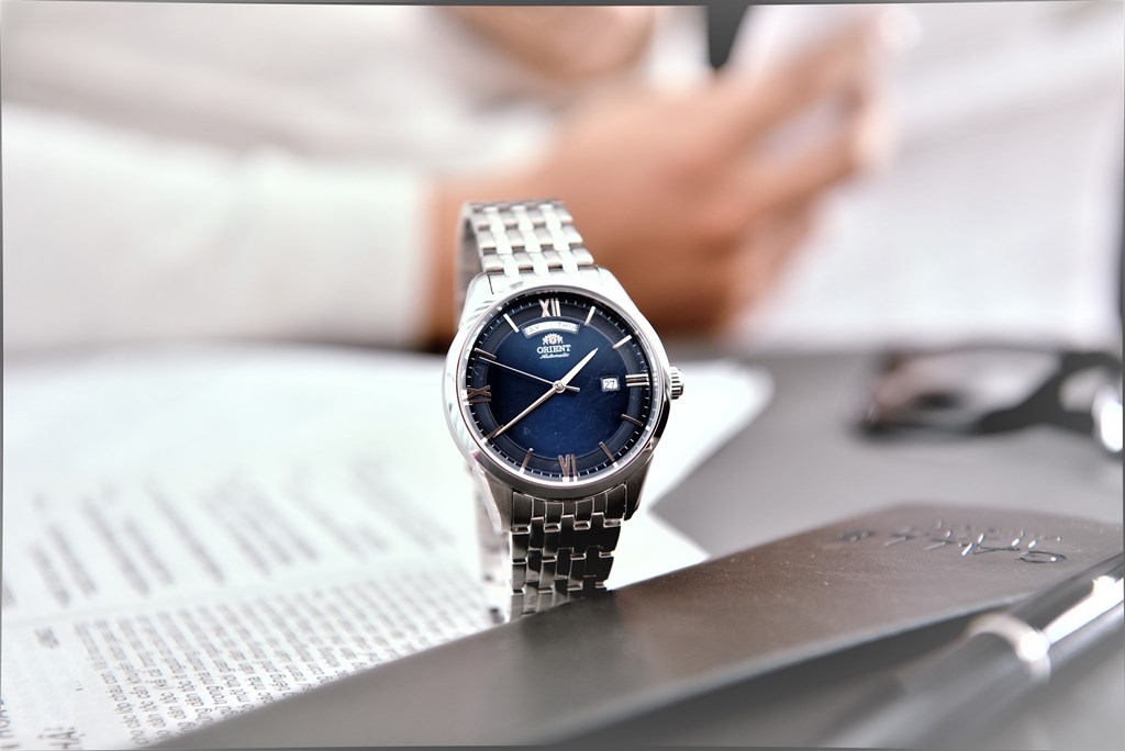 Đồng hồ Nam Orient Automatic RA-AX0004L0HB