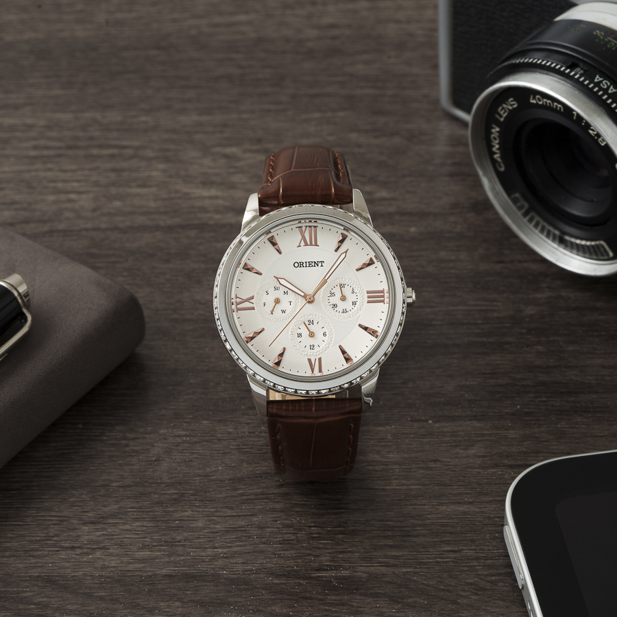 Đồng Hồ Nữ Orient Contemporary FSW03005W0