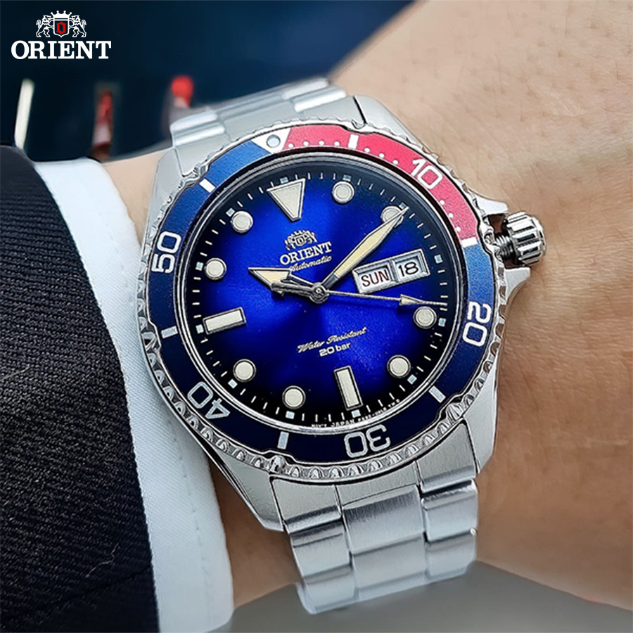 Lên cót đồng hồ Orient tự động dễ dàng thông qua chuyển động cổ tay