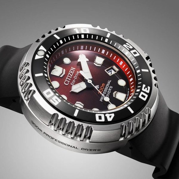Eco-Drive là gì? Công nghệ đồng hồ chạy bằng ánh sáng nổi tiếng