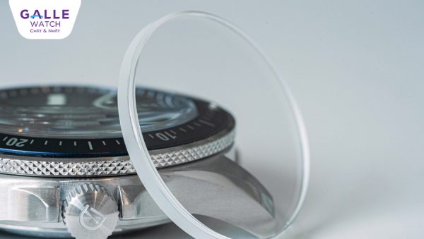 Kính cứng đồng hồ – Tấm khiên bảo vệ cỗ máy thời gian