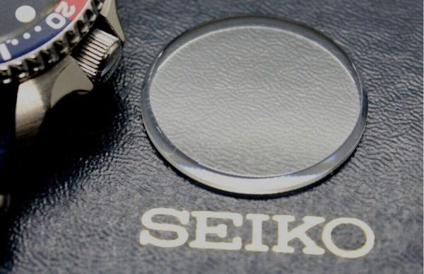 Kính Hardlex – Công nghệ độc quyền từ Seiko liệu có soán ngôi sapphire?