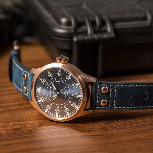 Đồng hồ phi công – Biểu tượng bầu trời trên cổ tay