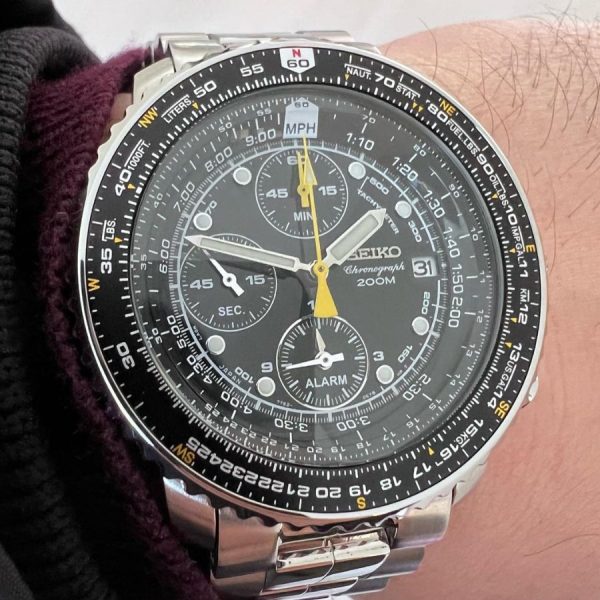 Slide Rule Bezel – &#8220;Máy tính&#8221; cơ học trên cổ tay phi công
