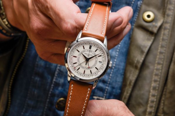 Triple Calendar – Vẻ đẹp cổ điển của lịch ba chức năng