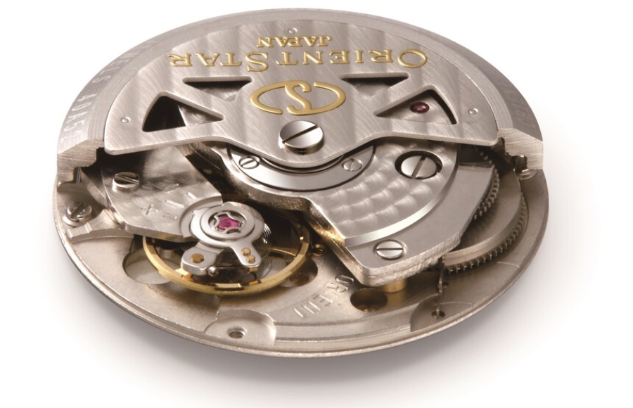 Đánh Giá Bộ Máy Orient F6F44: “Cỗ Máy Đột Phá” Với Những Cải Tiến Đáng Giá