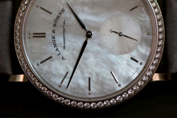 Mặt số đồng hồ là gì ? Gương mặt của mọi chiếc đồng hồ