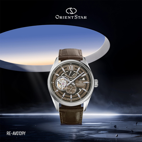 Đặt lên bàn cân 2 thế hệ Contemporary Modern Skeleton: Nụ cười Joker huyền thoại hay bước đột phá Openwork