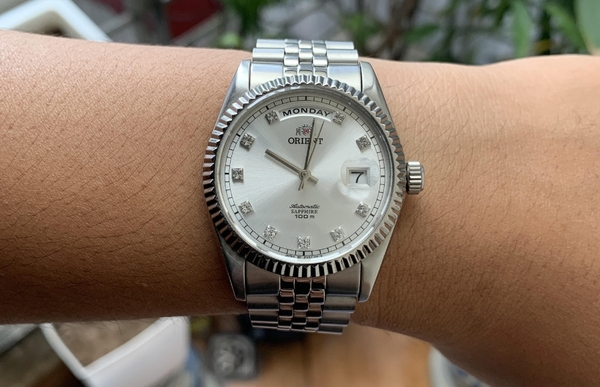 Orient Oyster Day Date – Sức hút không thể chối từ