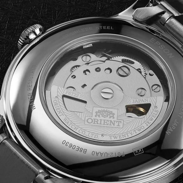 Orient Helios – Sự kỳ ảo của mặt số chuyển sắc