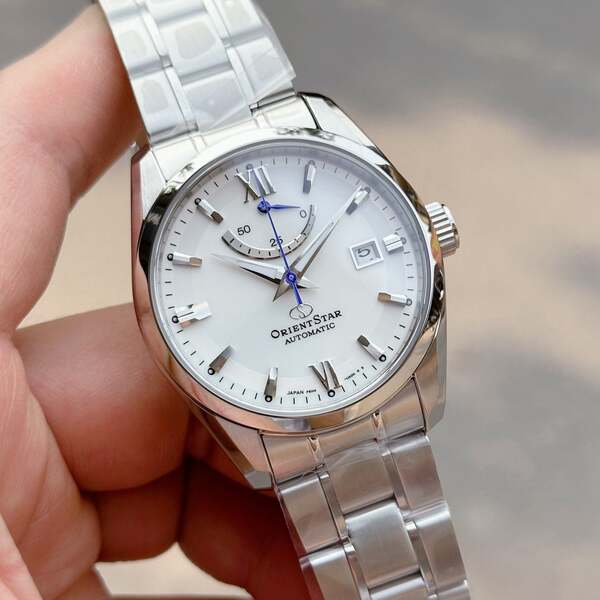 Tại sao kim đồng hồ luôn chỉ 10h10 trong các quảng cáo?