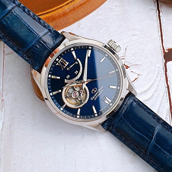 Tại sao kim đồng hồ luôn chỉ 10h10 trong các quảng cáo?